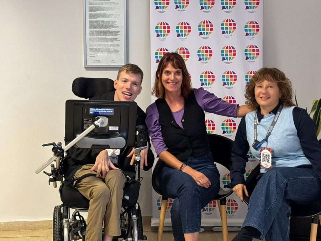 Hablar con los ojos: la tecnología que devuelve la voz y transforma vidas